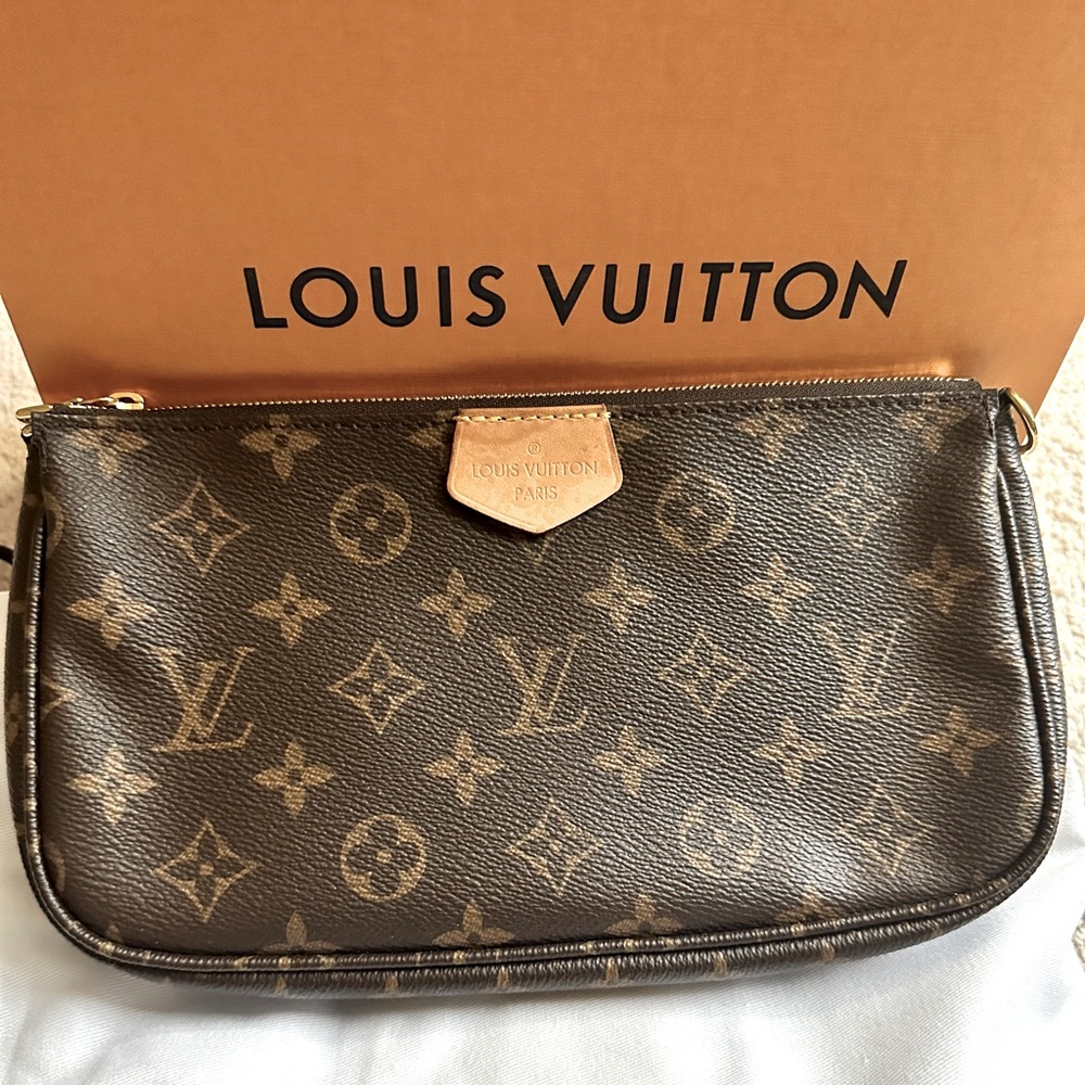 Authentic Louis Vuitton Multi Pochette Large Pouch